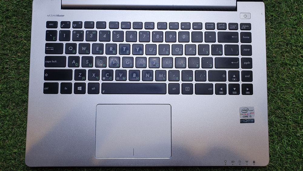 Ультрабук ASUS i5/4Gb