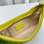 Jacquemus Le Bisou 27 cm