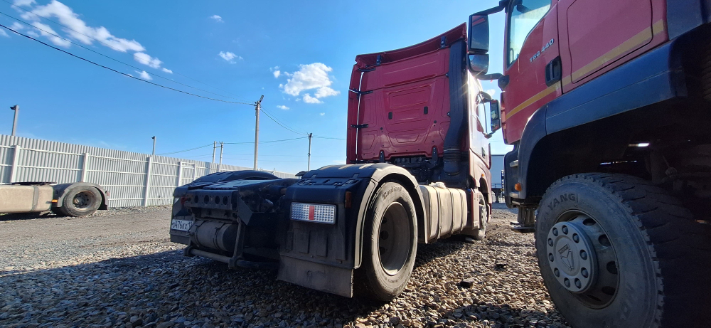 КамАЗ 54901 4x2 Седельный тягач 54901-004-94 (Дизельный, 12,0 л, 450 л.с., МТ)