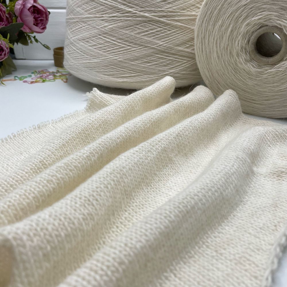 LAGOPOLANE 10% меринос virgin wool 5% альпака 10% вискоза 75% полиакрил