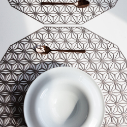 Салфетка подстановочная 36см Chilewiсh Kaleidoscope Gunmetal 100488-001