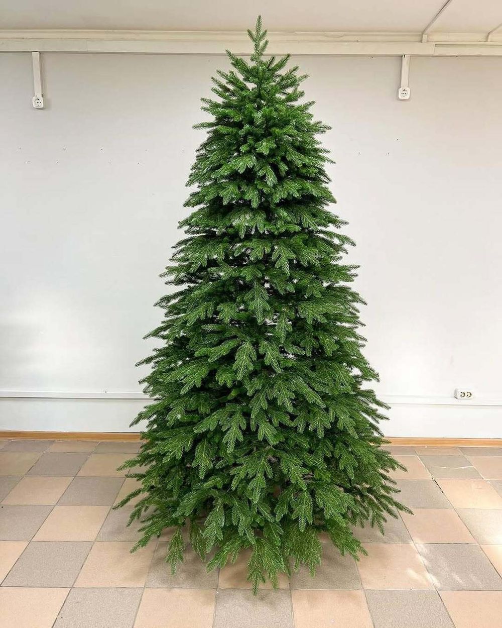 Ель искусственная «Эльга» (Литая хвоя) 185 см / 1,85 м