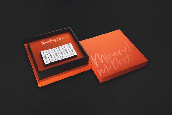 Упаковка для пигментов из дизайнерского картона