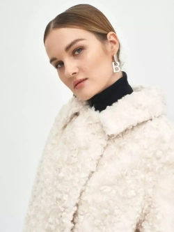 Шуба из шерсти мериноса чебурашка, молочная, SilverFox