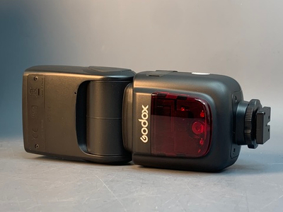 Godox V860IIS