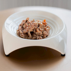 Monge Supreme kitten для котят из тунца со шпинатом и мини-морковью 80г