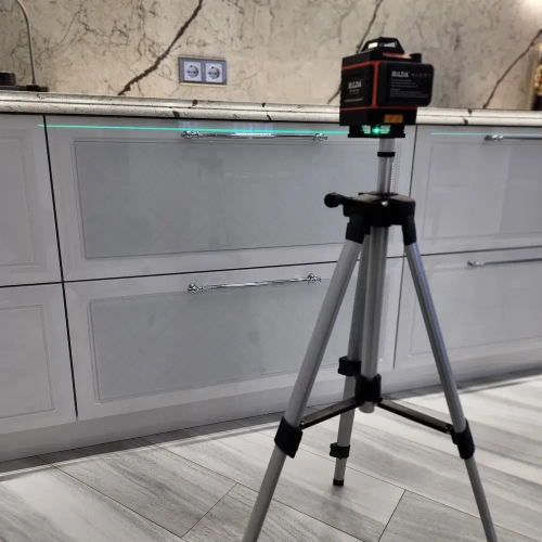 Профессиональный лазерный уровень нивелир 4D 16 линий + штатив