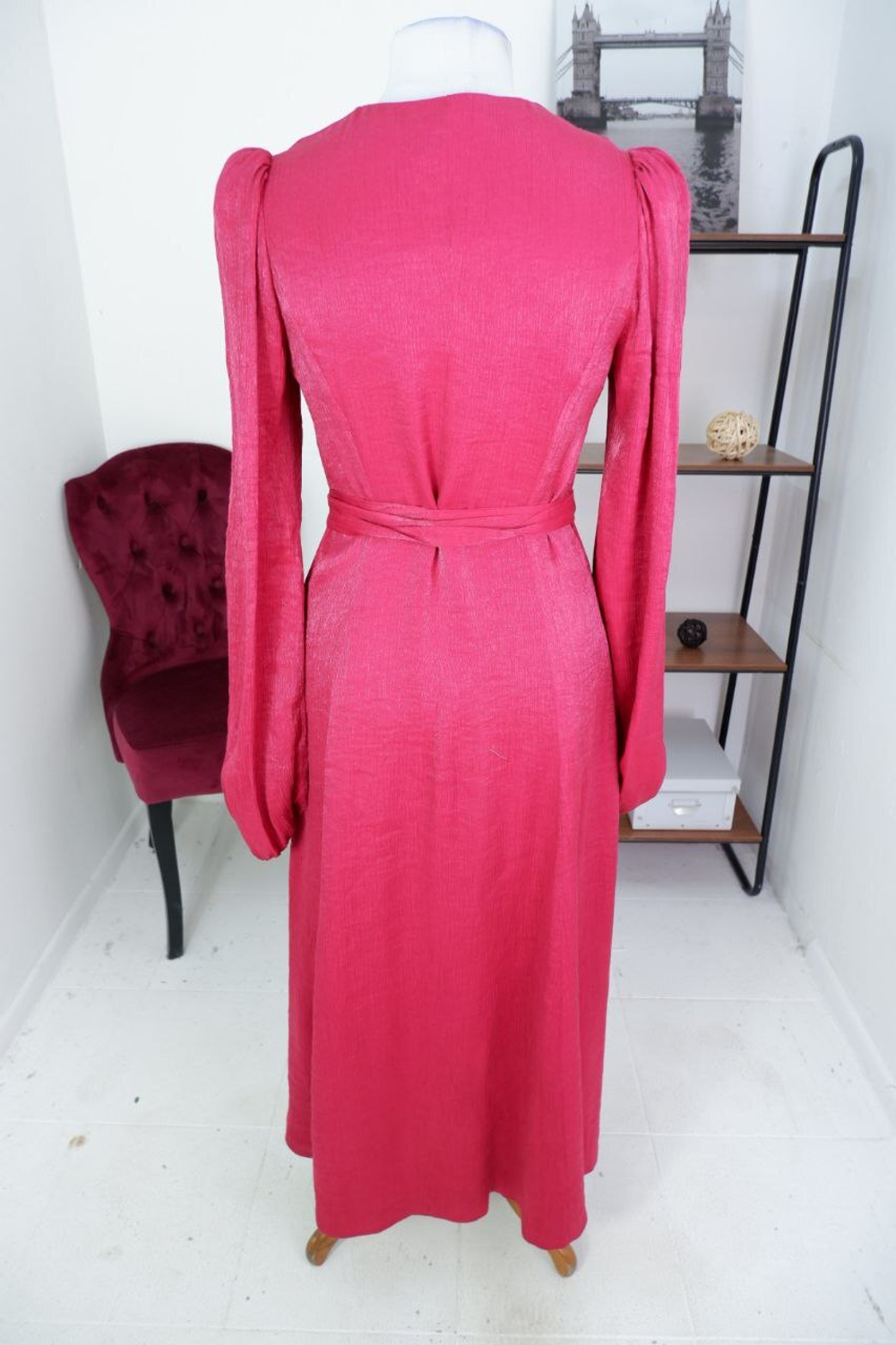 Платье LN изысканное 46 размер