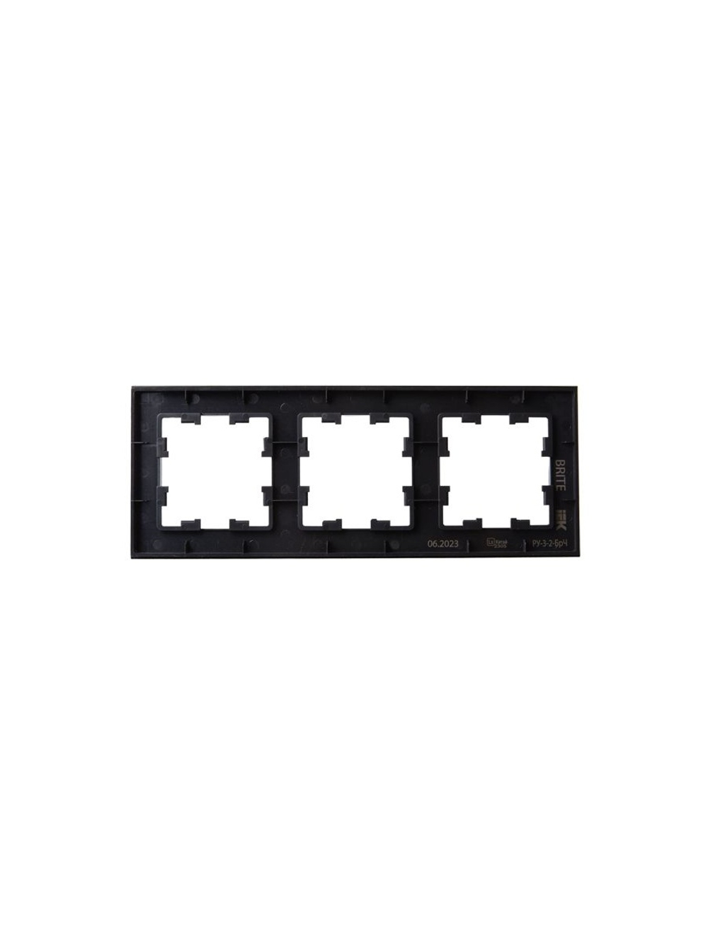 Рамка 3-м BRITE РУ-3-2-БрЧ стекло черн. IEK BR-M32-G-K02