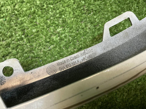 Накладка переднего бампера VW Tiguan 2 (20-нв)