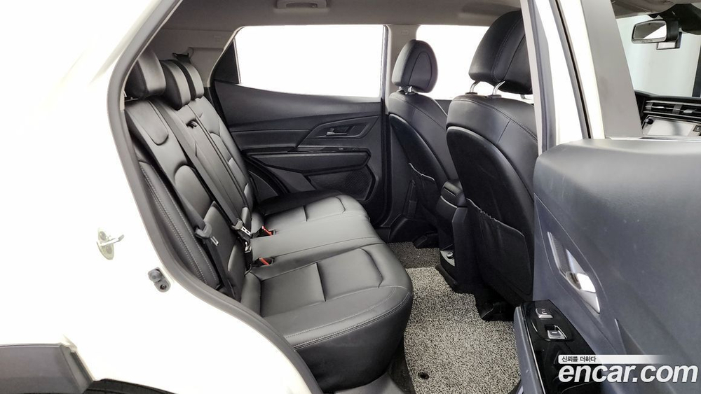 KG Mobility (Ssangyong) Beautiful Korando Бензин 1.5 2WD C5 (10.2020)