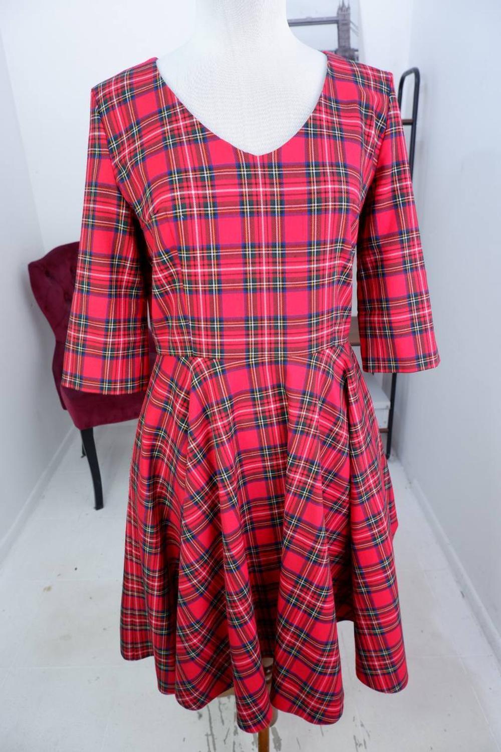 Платье Iltani для яркой девушки, визуально на 46 размер