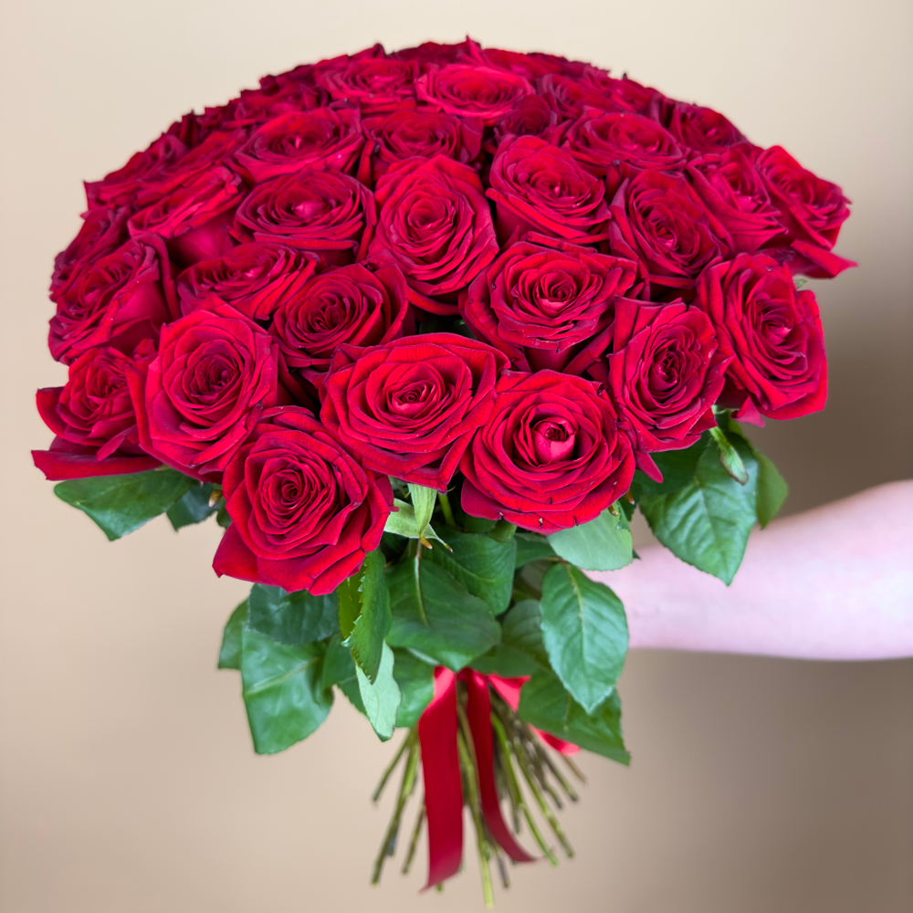 Букет цветов из 45 красных роз Россия