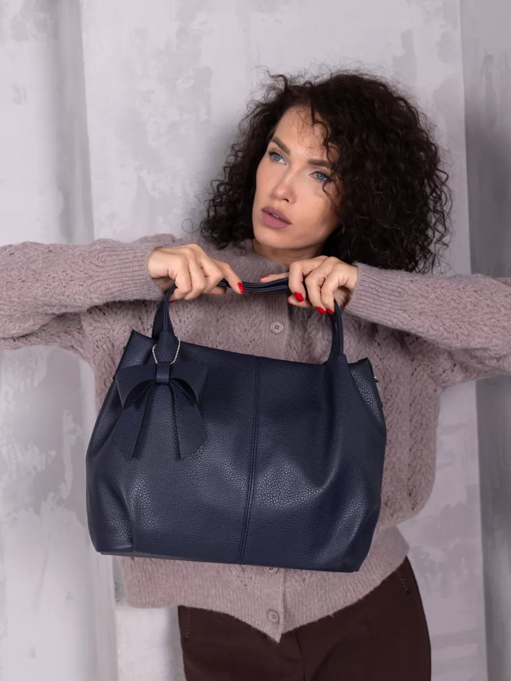 Сумка через плечо классическая