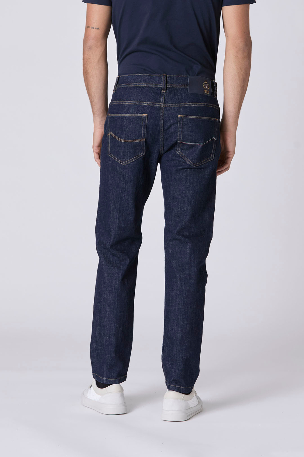 Джинсы муж. AERONAUTICA 200 темно синий желтым строчка