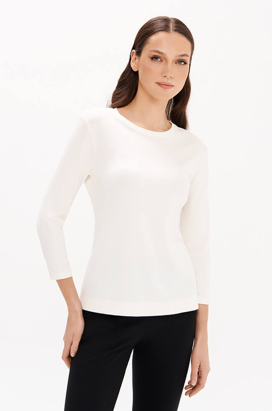 23342 Лонгслив женский (молочный)