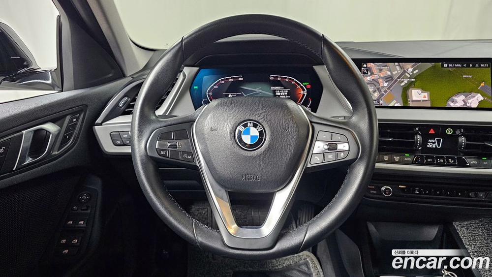 BMW 1 Series (F40) 118d Joy (05.2021)