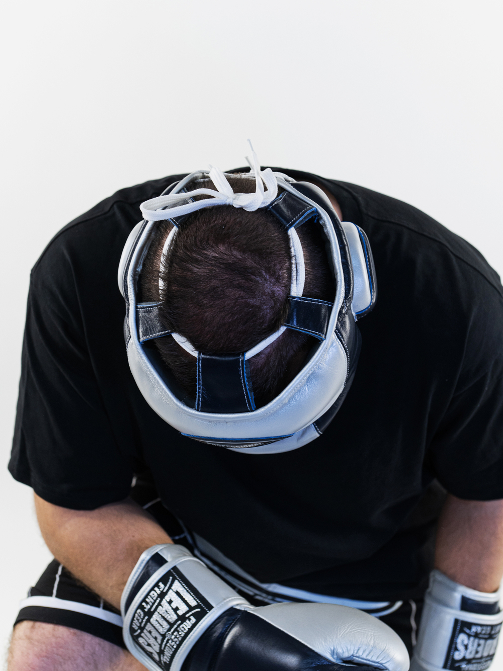 Шлем боксерский LEADERS LS ULTRA с бамперной защитой BL/SIL  кожа, синий тёмный/серебристый