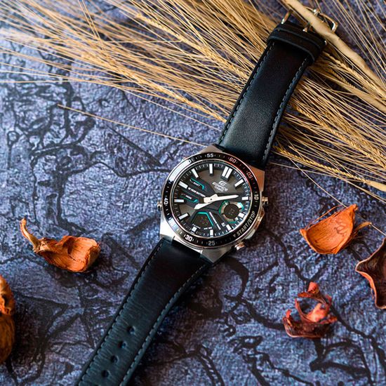 Наручные часы Casio EFV-C110L-1A