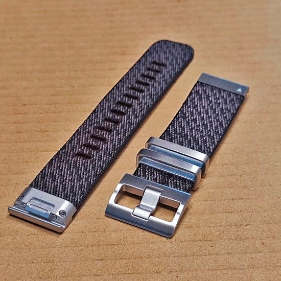 Ремешок 22 мм для Garmin нейлоновый жакардовое плетение, стальные тренчики (Серебристый Черно-серый)