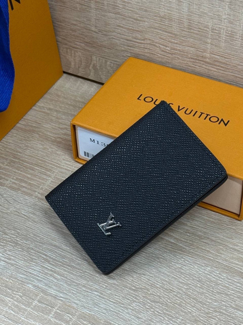 Визитница Louis Vuitton