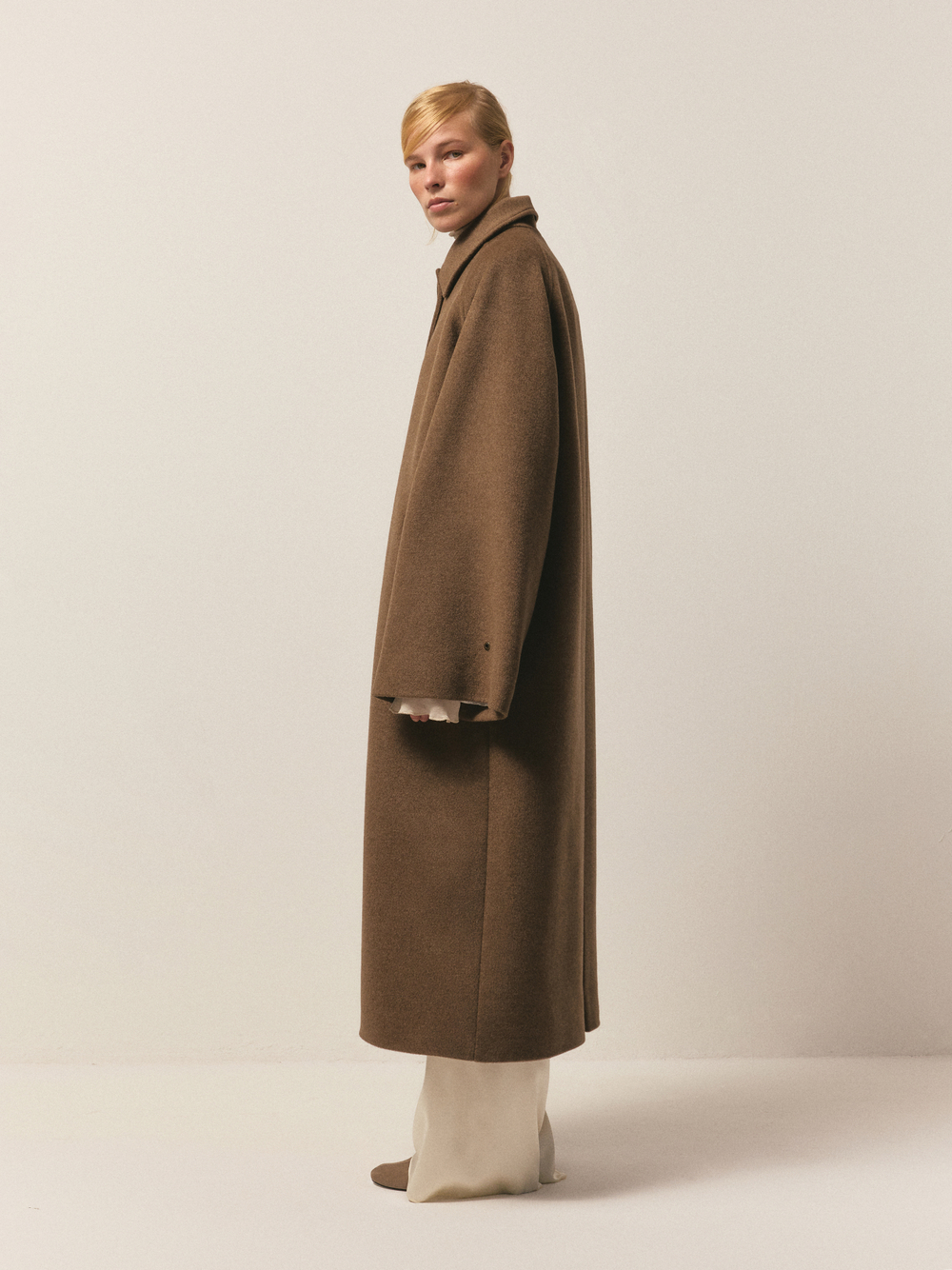 Пальто из 100% шерсти