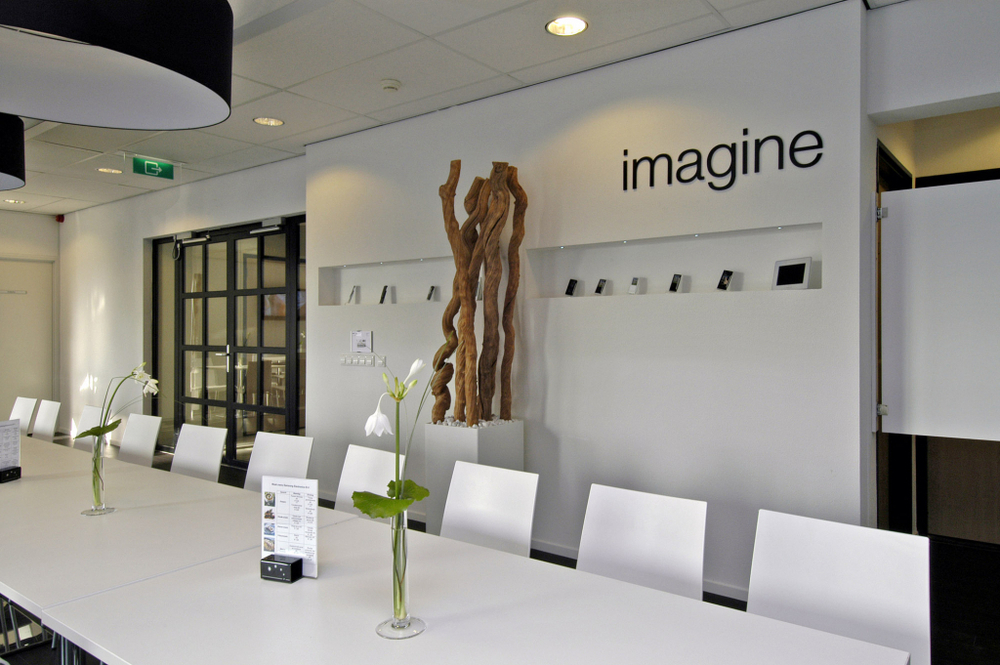 Стул пластиковый Papatya Icon-S, хромированный, белый