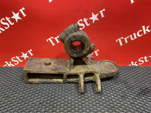 Кронштейн стабилизатора переднего левый