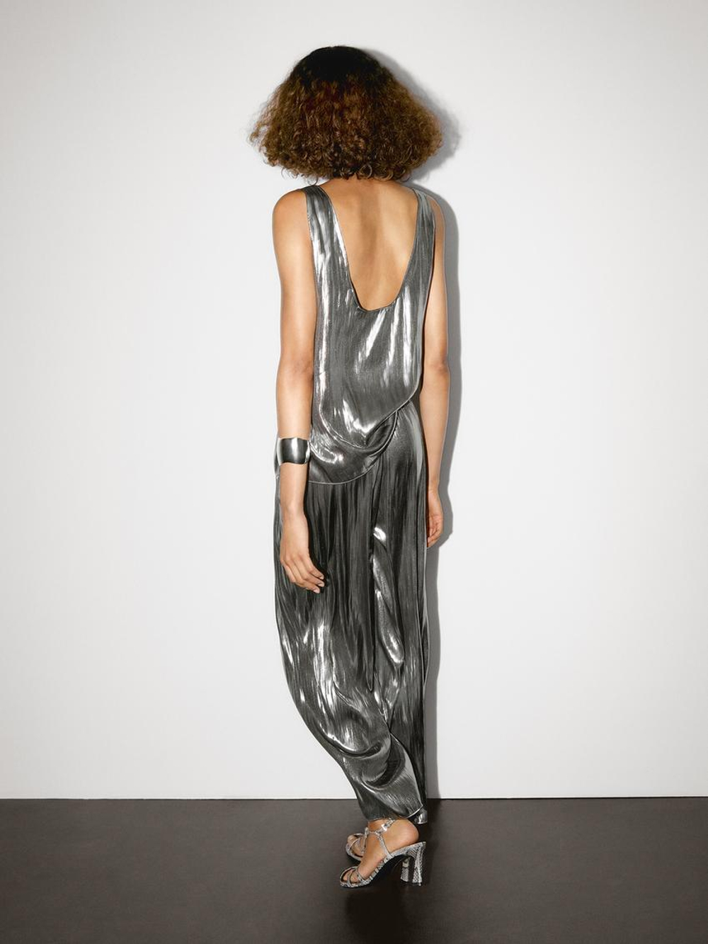 Massimo Dutti Топ свободного кроя на бретелях с металлическим блеском, серебряный