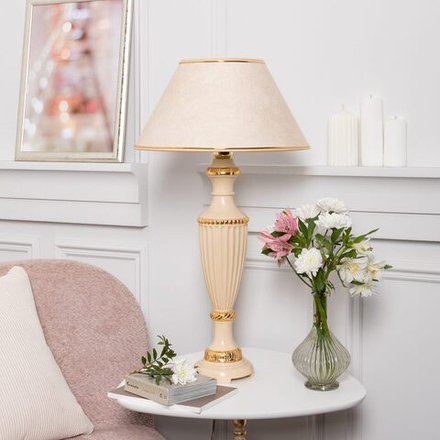 Настольная лампа Ваза Ребристая Айвори Молоко