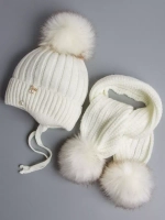 Шапка для девочки зимняя вязаная и шарф