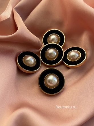 Пуговицы золотые с жемчугом и черным бархатом