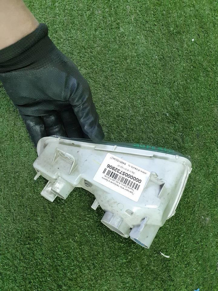 Повторитель переднего бампера правый Toyota Camry 7 XV50 (2017-2018)