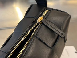 Bottega Veneta Small Brick Cassette 23 cm
