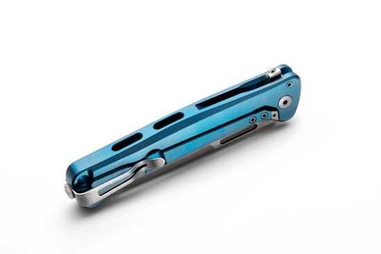 Нож складной Lion Steel Skinny Titanium Blue - сталь MagnaCut, рукоять синий титан
