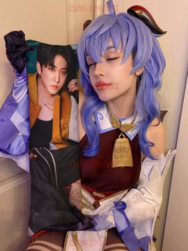 Мини дакимакура Чанбин из Стрей Кидс арт. M1116, 60х20 см