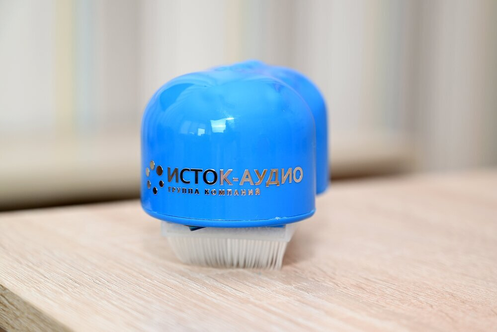 Массажная вибрирующая щетка