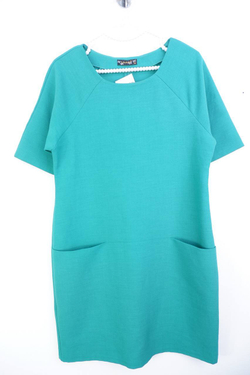 Платье сдержанное, повседневное 44 размер