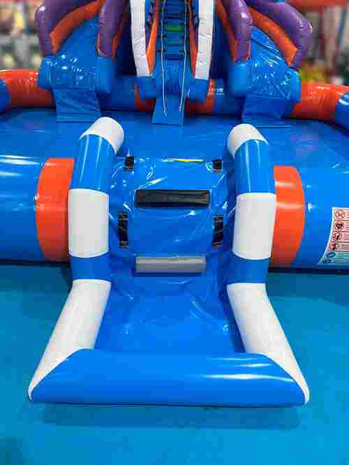 Надувной наземный аквапарк «Акула», 8*7*4,5 м