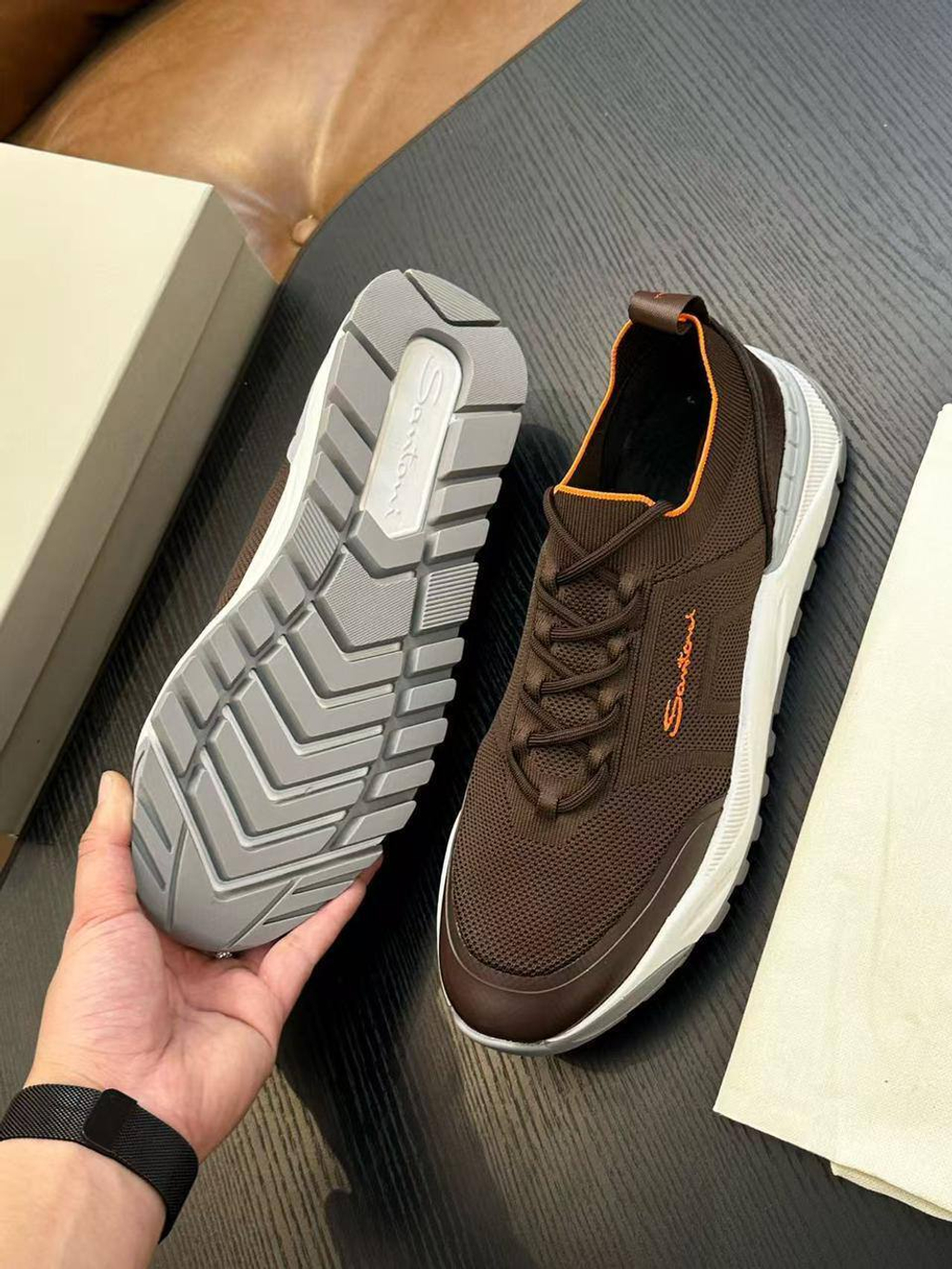 Кроссовки Santoni