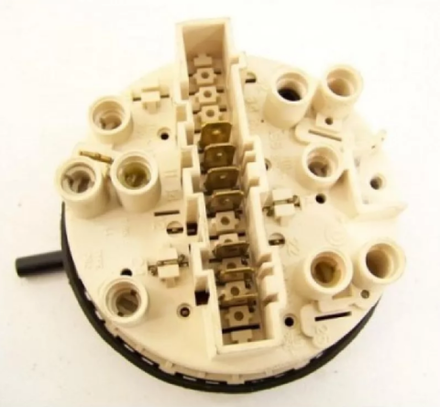 Датчик уровня воды для стиральной машины Indesit (Индезит)/Ariston (Аристон) C00042080