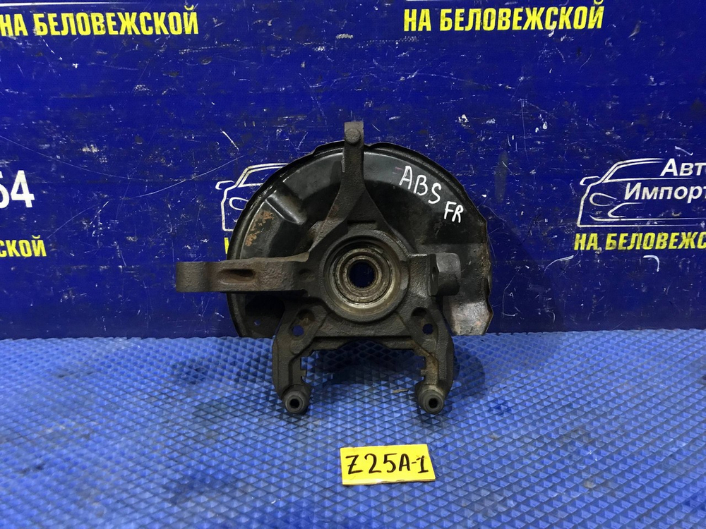 Ступица передняя правая MITSUBISHI COLT 2003