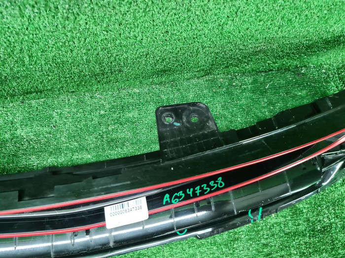 Решетка радиатора Geely Coolray (2019-2023)