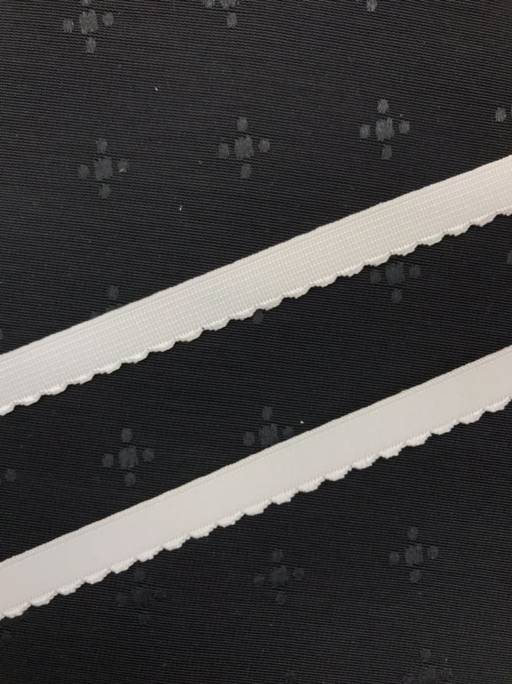 Отделочная резинка становая белая 13 мм