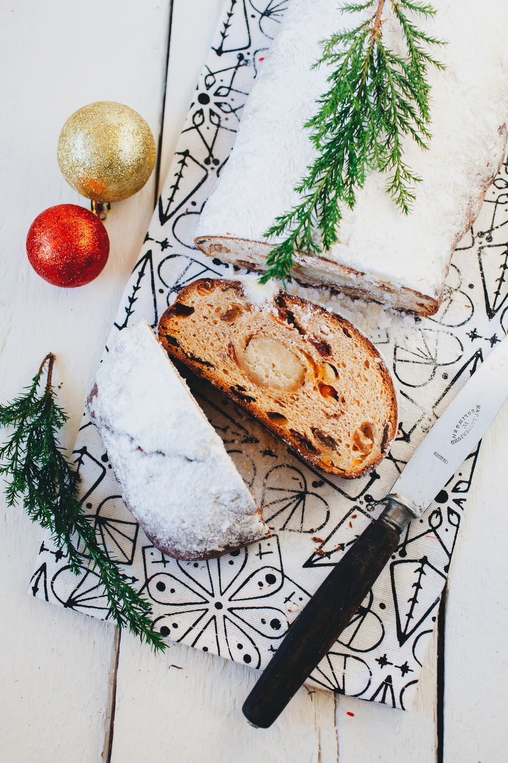 Немецкий штоллен с марципаном, 650 г