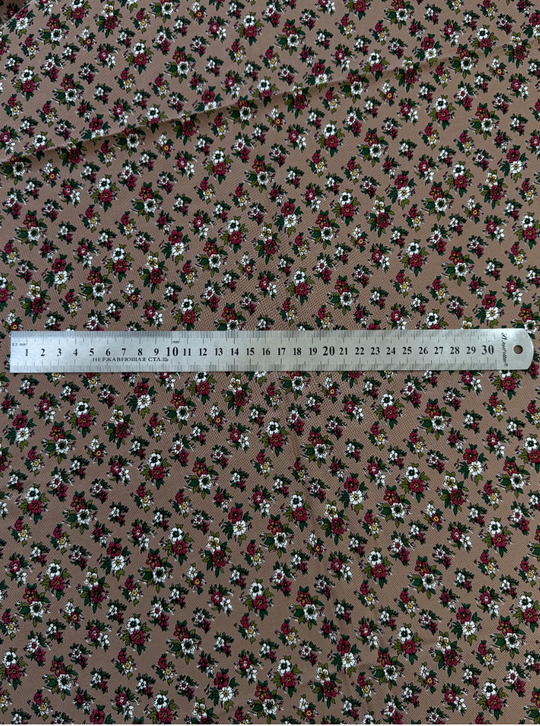 Штапель принт цветок мелкий красный на коричневом D02C1
