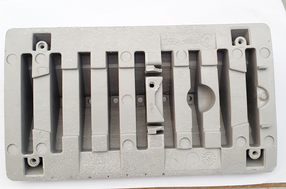 Ребробойник нижний с грузом Electrolux 1296480024