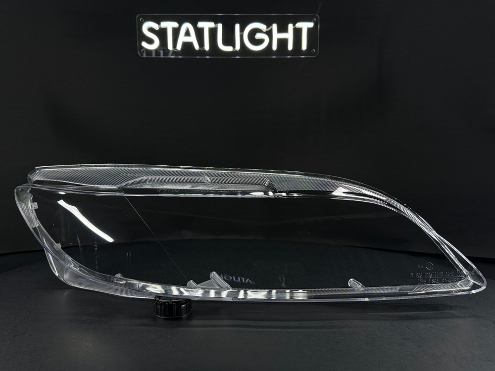 Правое стекло фары Mazda 6 GG 2002-2007 рест