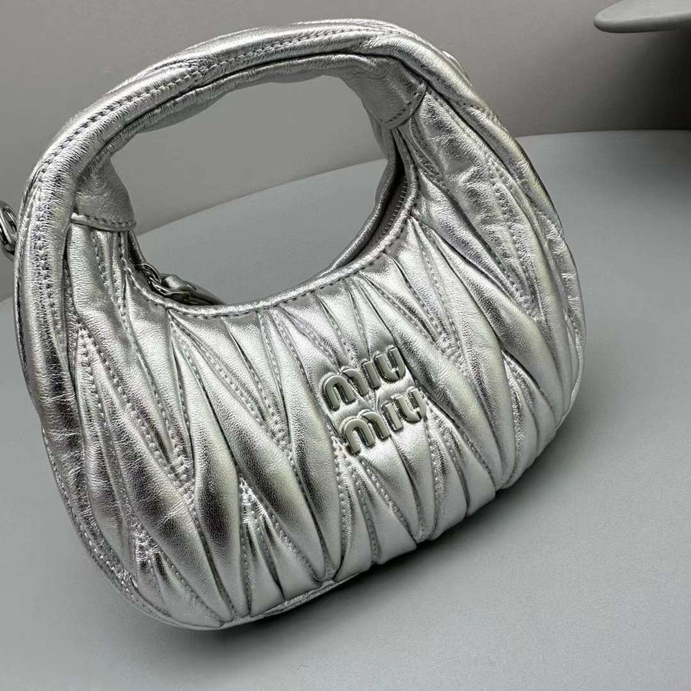 Miu Miu Wander matelassé hobo mini-bag