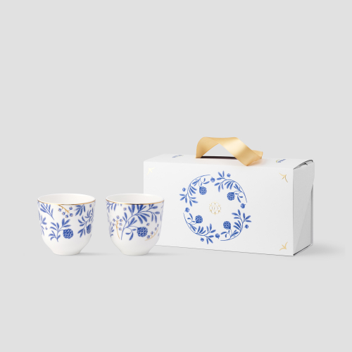 Набор из 2 кофейных стаканов Farforite «Голубые ели» 220 мл в подарочной коробке